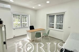 Stanze uso ufficio al vomero BR262