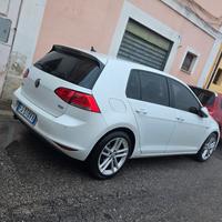 Volkswagen Golf 7 1.6 110 cv 2014
