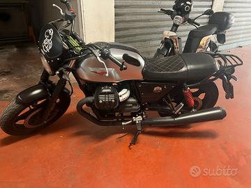 Moto Guzzi V7 III Stone Special - ed.limitata 2020