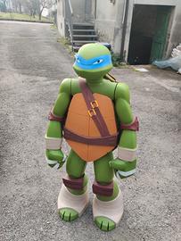 colossal leonardo