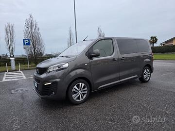 Peugeot  Traveller  8 posti  -  extra Full