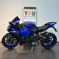 Yamaha YZF R1