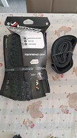 copertone vittoria terreno dry 650x47c mai usato!