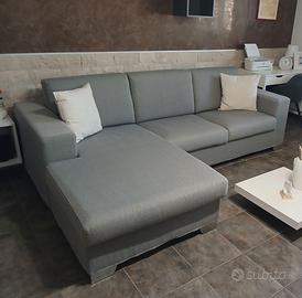 Divano salotto moderno