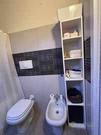 ENHET Mobile alto con ripiani- colonna bagno