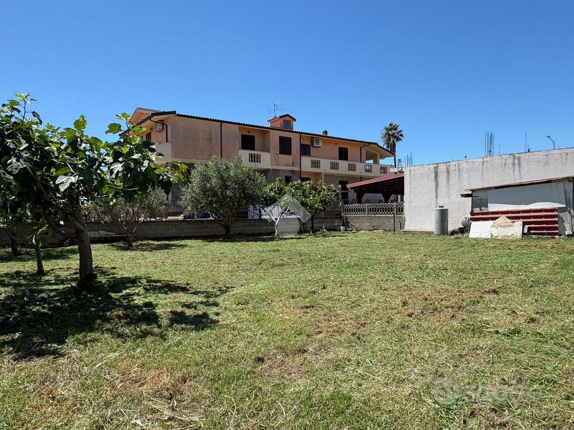 TER. RESIDENZIALE A BOTRICELLO - Vista 2
