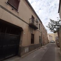 Gonnosfanadiga - Indipendente con cortile