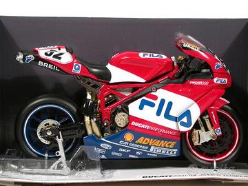 Modellino Ducati 999 James Toseland #52 Fila
