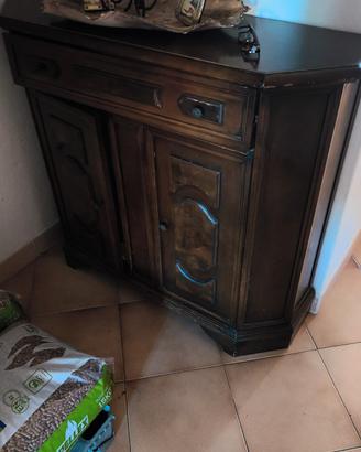 mobiletto  stile  arte povera