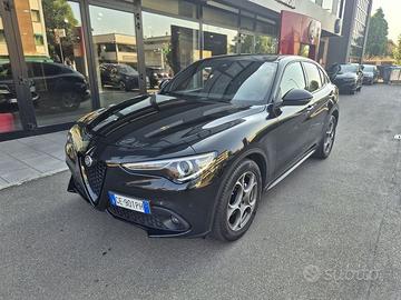 Alfa Romeo Stelvio 2.2 TD 160 CV Sprint AT8 R...