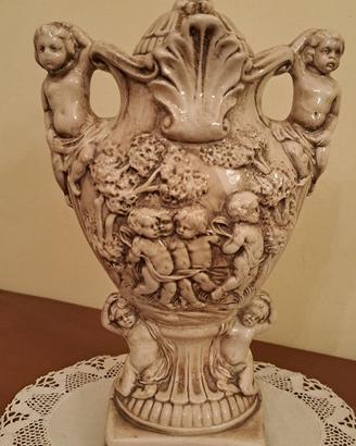 Anfora in porcellana Capodimonte