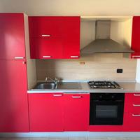 cucina rossa completa