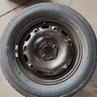 Ruota di scorta 175 70 R14 e accessori 