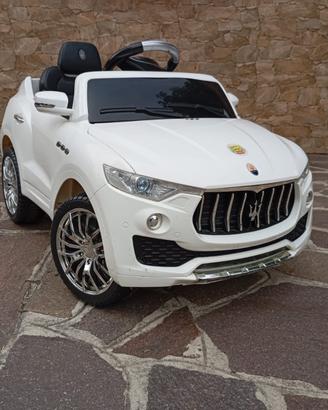 Auto Elettrica per Bambini  Maserati Levante