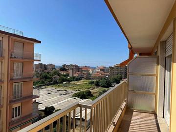 Appartamento di 91 m² con 4 locali a Vallecrosia