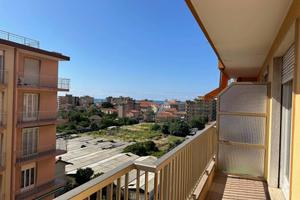 Appartamento di 91 m² con 4 locali a Vallecrosia