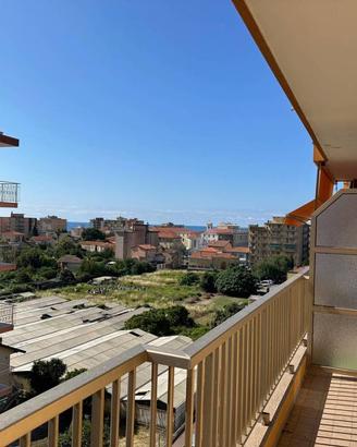 Appartamento di 91 m² con 4 locali a Vallecrosia