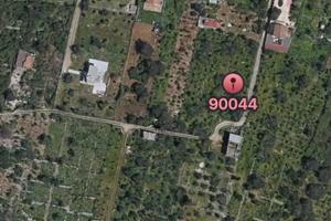 Terreno con magazzino vicino rimed