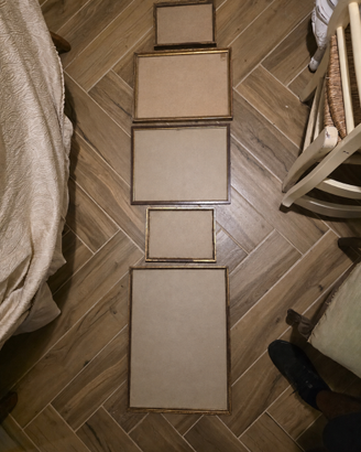 Lotto cornici vintage in legno dorato con vetro