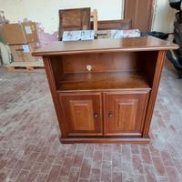 mobiletto porta TV con ruote