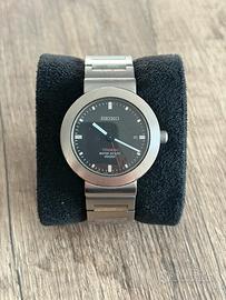 Seiko V732-0P00 Titanium