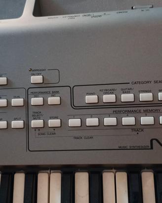 Tastiera Yamaha MM6