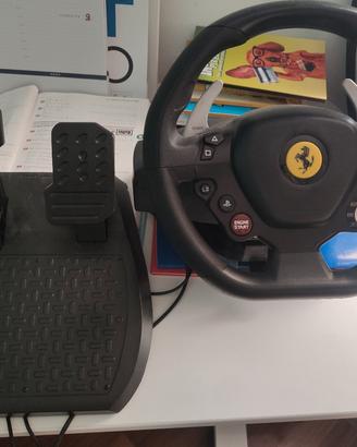 volante e pedaliera Ferrari PlayStation 