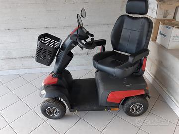 Scooter elettrico per anziani e disabili