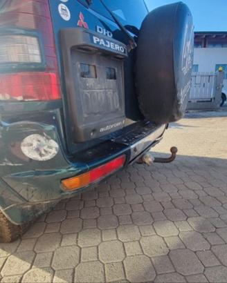 PARAURTI POSTERIORE PER PAJERO V60 GLX 2003