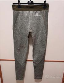 Conpleto sportivo/fitness: leggings+top/reggiseno