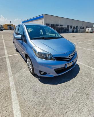 Toyota Yaris 1.0 5 porte Lounge 2013