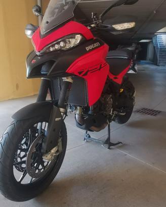 Ducati multistrada v2s 