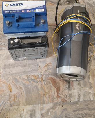 Auto, batteria, autoradio, gomme