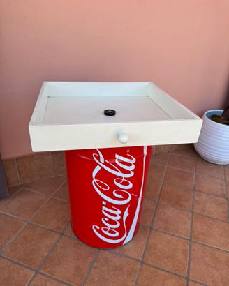 Comodino coca cola
