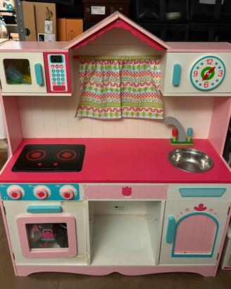 Cucina rosa in legno per bambini