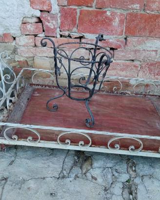 Carrello e portavaso in ferro