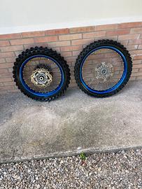 cerchi yz 125
