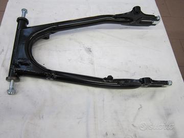 FORCELLONE POSTERIORE HONDA CB 500 FOUR COMPLETO