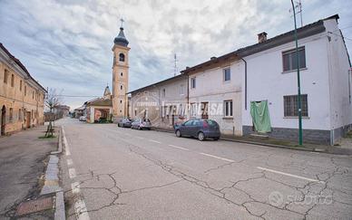 TERRATETTO CON AMPIO GIARDINO PRIVATO E TAVERNA!!!