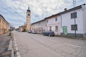 TERRATETTO CON AMPIO GIARDINO PRIVATO E TAVERNA!!!