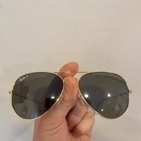 Occhiali da sole Ray-Ban a goccia dorate