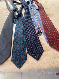 Set di 5 cravatte