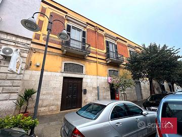 Abitazione storica indipendente in Via Baccarini
