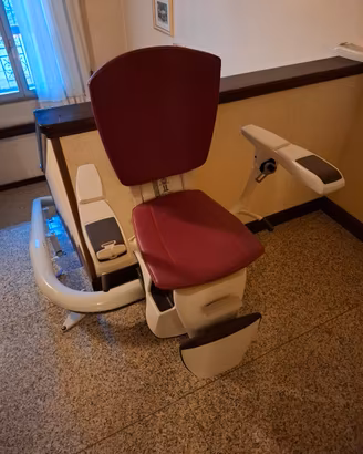 Montascale a poltroncina curvilineo