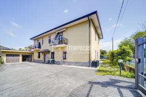 AMPIO TRE LOCALI RISTRUTTURATO!!!