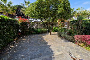 Marina di Carrara Fronte mare semi indipendente