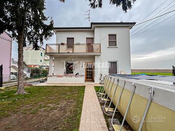 Casa indipendente a Cervia Via Ragazzena 4 locali
