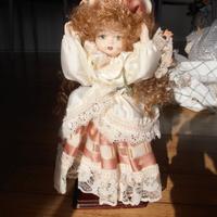 BAMBOLA VINTAGE IN PORCELLANA STUPENDE CONDIZIONI