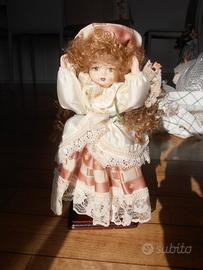 BAMBOLA VINTAGE IN PORCELLANA STUPENDE CONDIZIONI