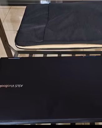ASUS VivoBook Flip 14 Touchscreen - Ruota a 360° 
